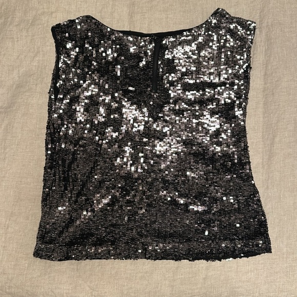 Alice + Olivia beautiful sequins top - Picture 3 of 9